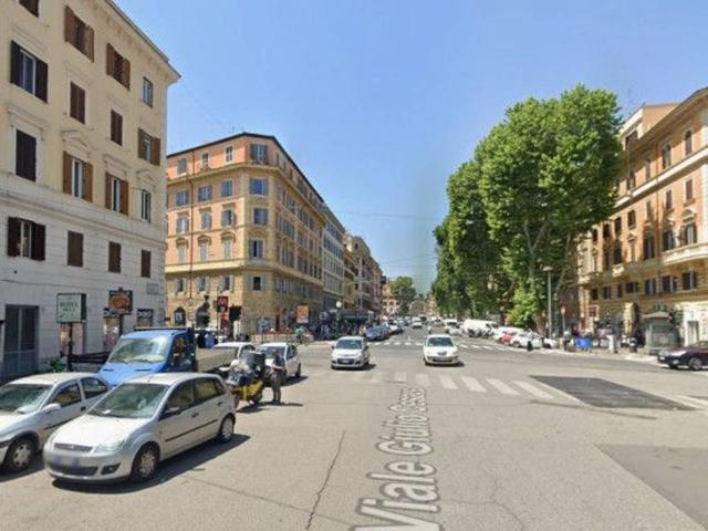 Negozio in affitto a Roma