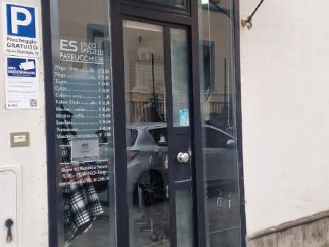 Negozio in affitto a Roma