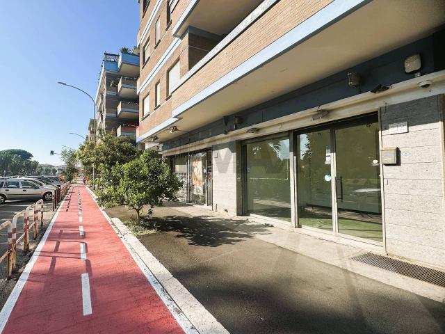Negozio in affitto a Roma