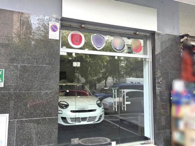 Negozio in affitto a Roma