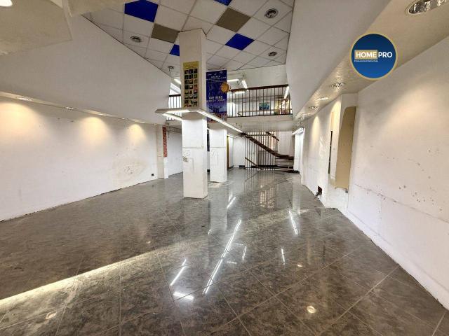 Negozio in affitto a Roma