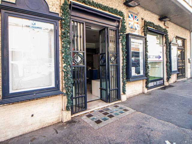 Negozio in affitto a Roma