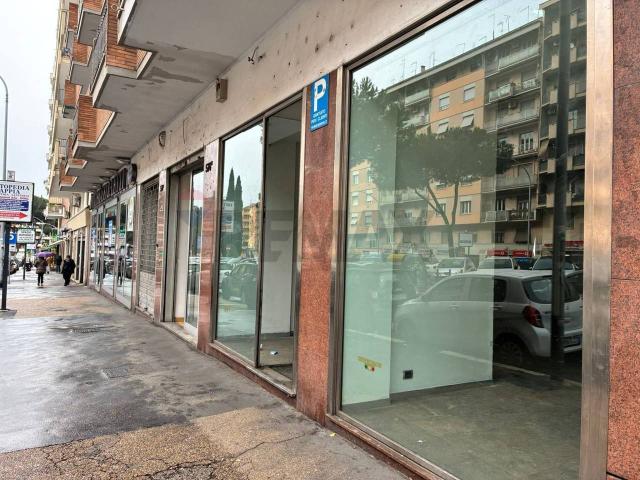 Negozio in affitto a Roma