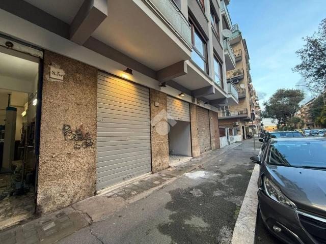 Negozio in affitto a Roma