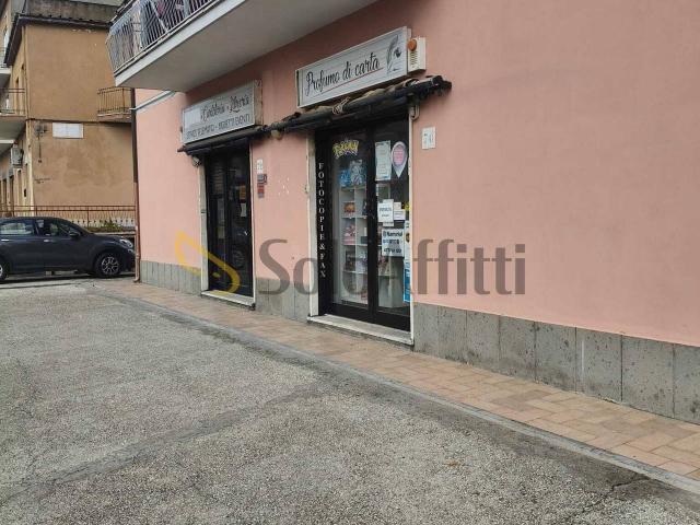 Negozio in affitto a Roma