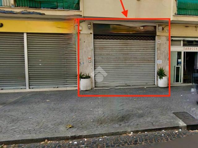 Negozio in affitto a Roma