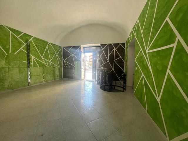 Negozio in affitto a Scafati