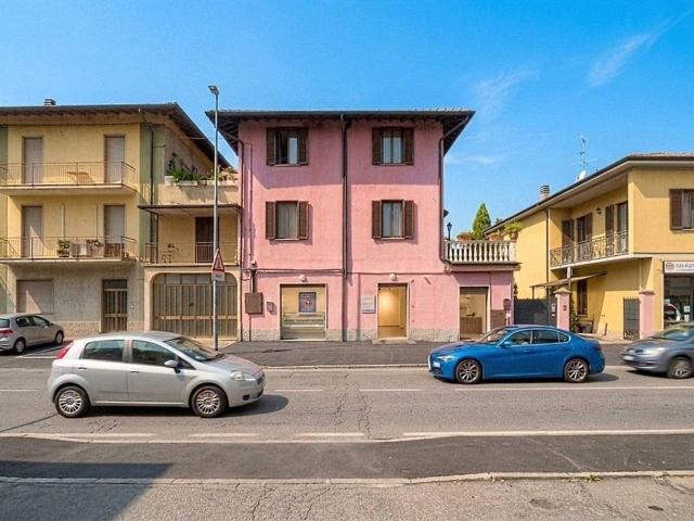 Negozio in affitto a Scanzorosciate