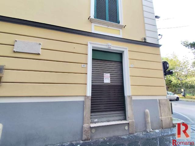 Negozio in affitto a Santa Maria Capua Vetere