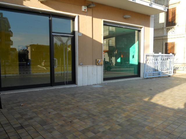 Negozio in affitto a San Benedetto Del Tronto