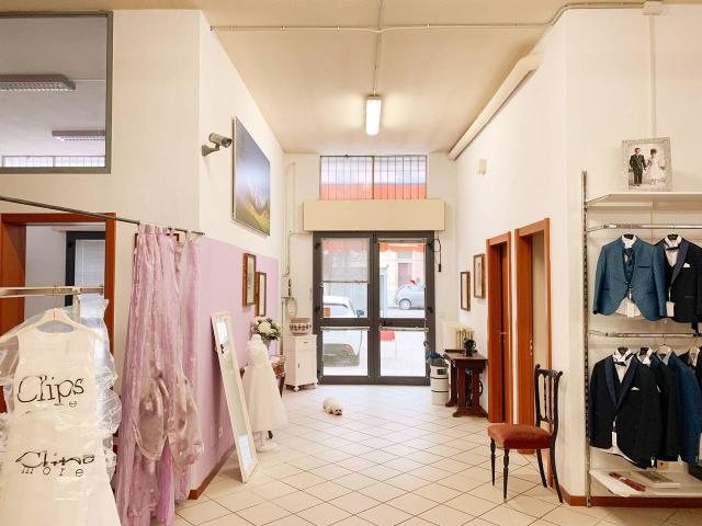 Negozio in affitto a San Giovanni In Persiceto