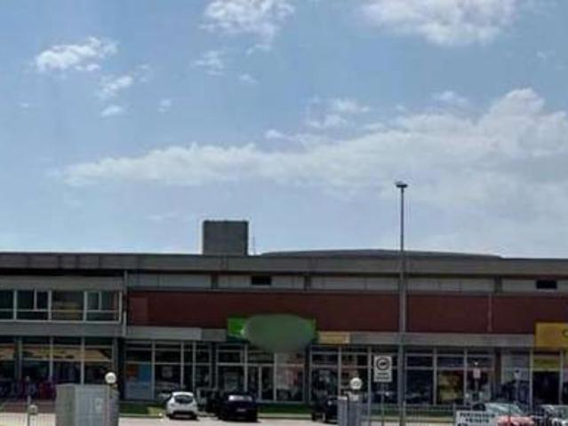 Negozio in affitto a San Giovanni Valdarno
