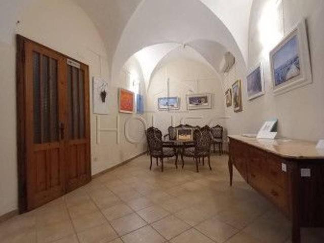 Negozio in affitto a Sansepolcro