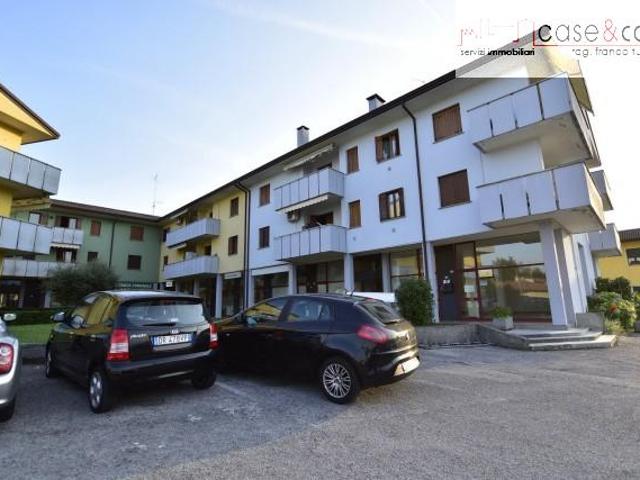 NEGOZIO in AFFITTO a SACILE
