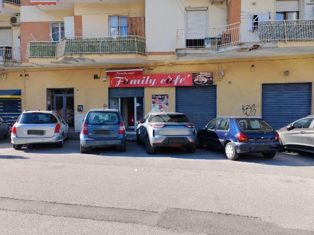 Negozio in affitto a Salerno