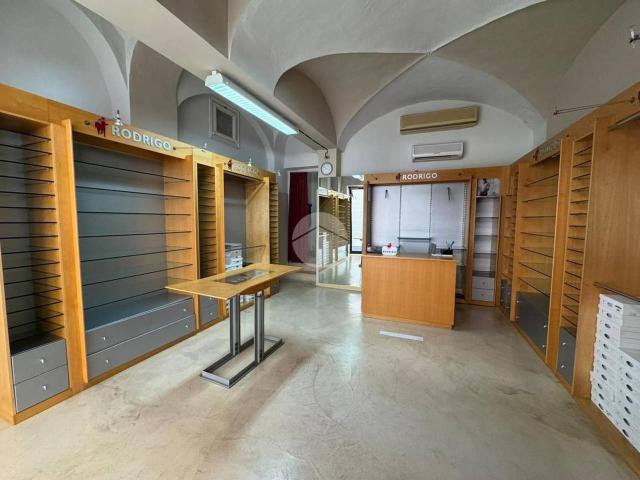 Negozio in affitto a Savigliano