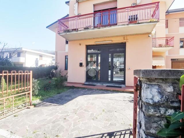 Negozio in affitto a Serravalle Pistoiese