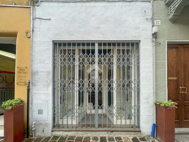 Negozio in affitto a Soresina