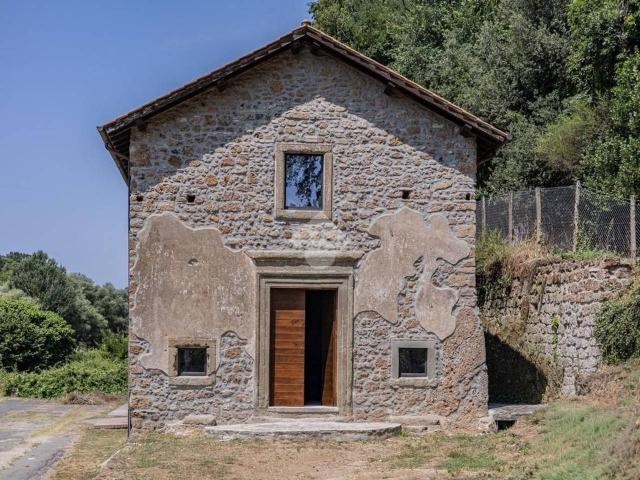 Negozio in affitto a Sutri