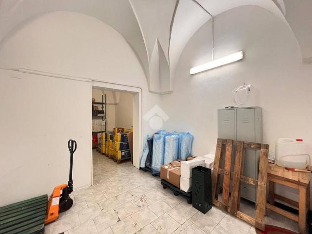 Negozio in vendita a Taranto
