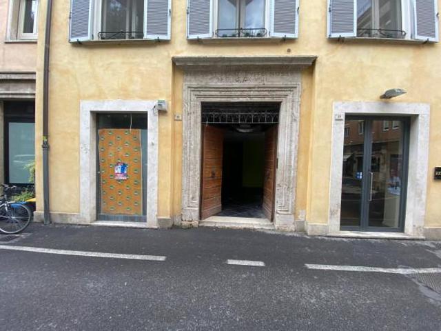 Negozio in vendita a Terni