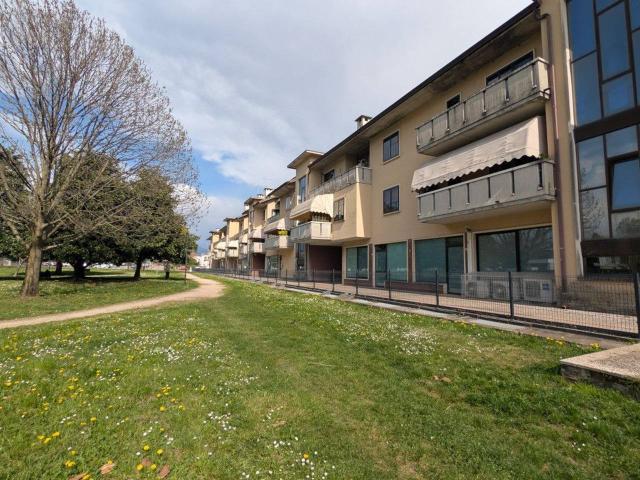 Negozio in vendita a Thiene