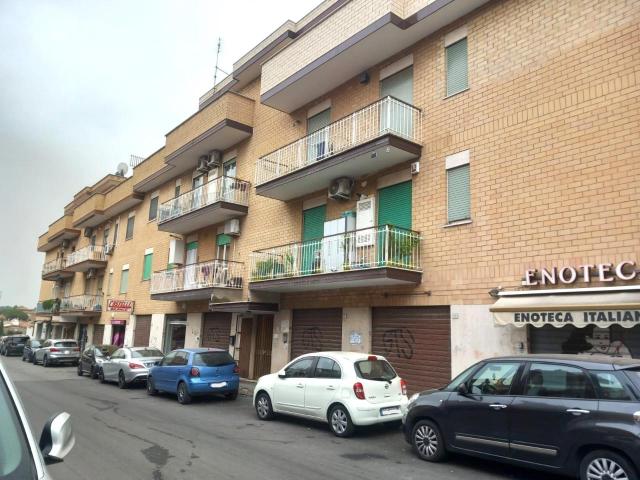 Negozio in vendita a Tivoli