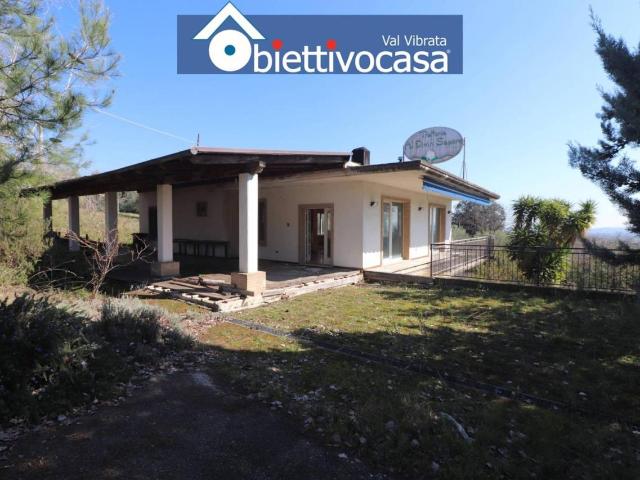 Negozio in vendita a Torano Nuovo