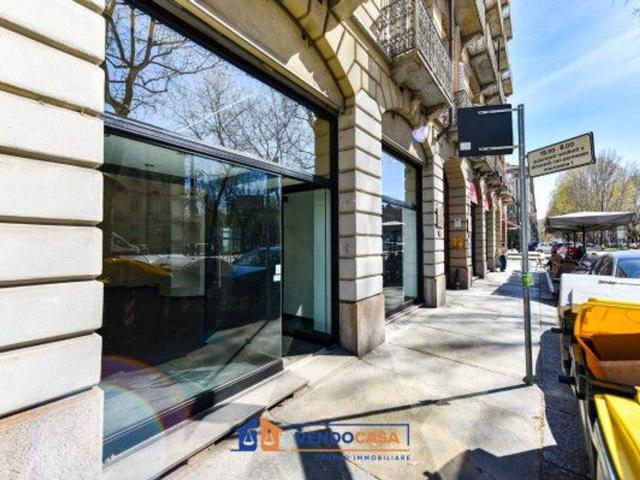 Negozio in vendita a Torino