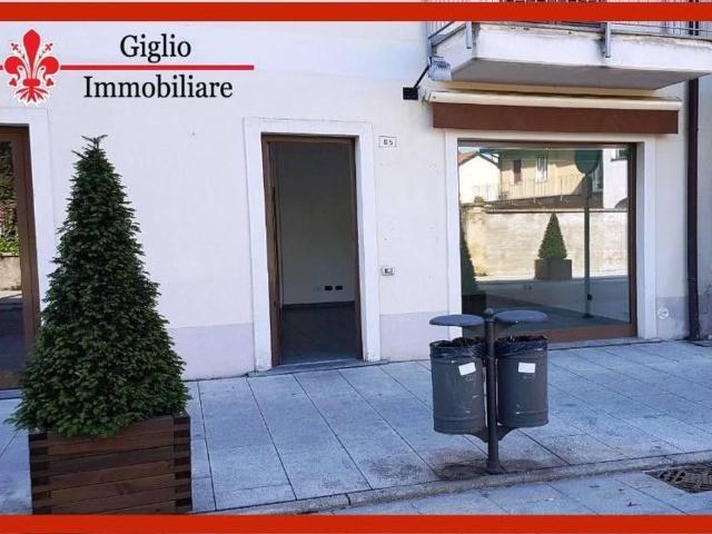 Negozio in vendita a Tradate