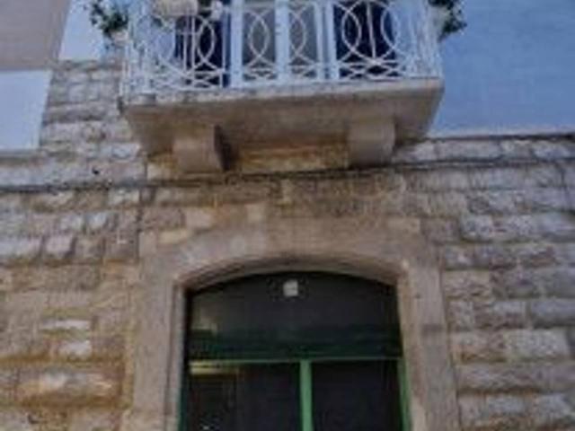 Negozio in vendita a Trani