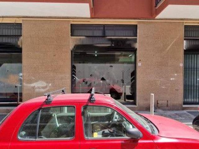 Negozio in vendita a Trani