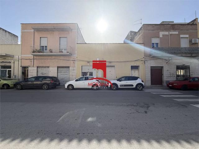 Negozio in vendita a Trapani
