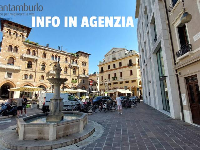 Negozio in vendita a Treviso, Centro storico