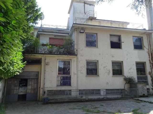 Negozio in vendita a Trezzo sull'Adda