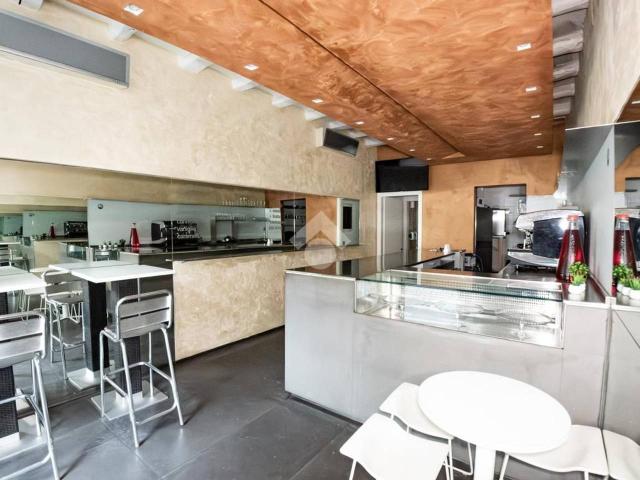 Negozio in vendita a Trento