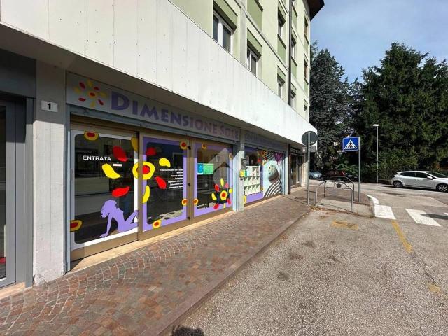 Negozio in vendita a Trento