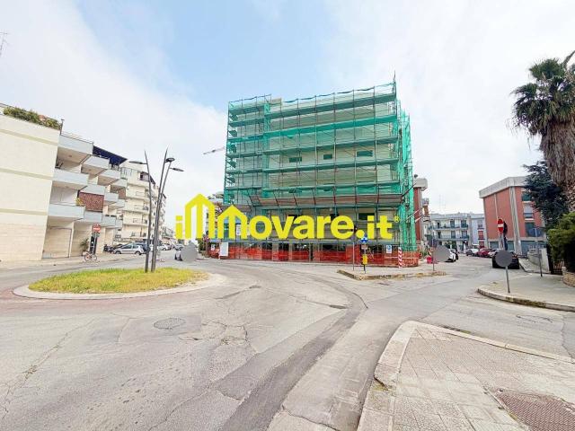 Negozio in vendita a Triggiano