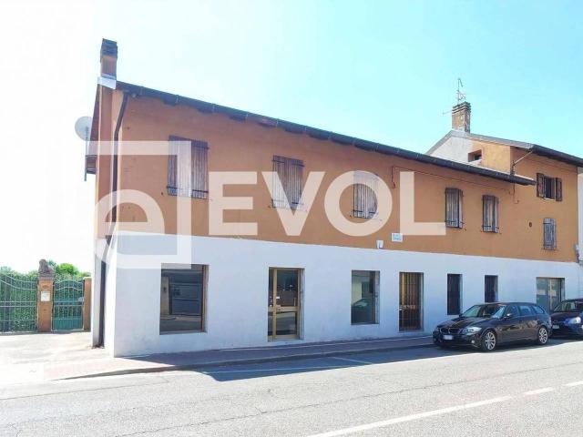 Negozio in vendita a Udine