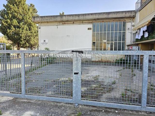 Negozio in vendita a Umbertide