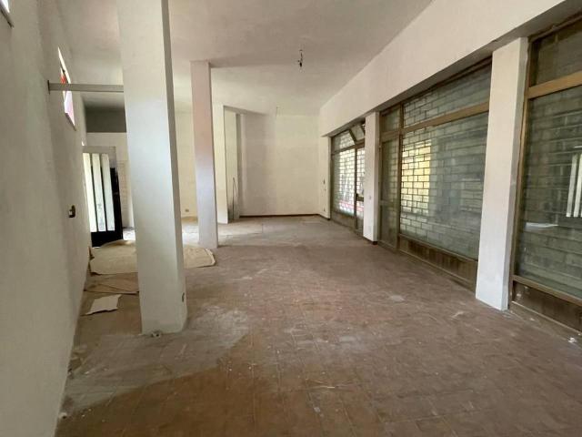 Negozio in vendita a Valperga