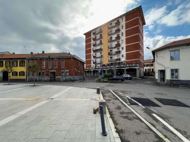 Negozio in vendita a Venegono Inferiore