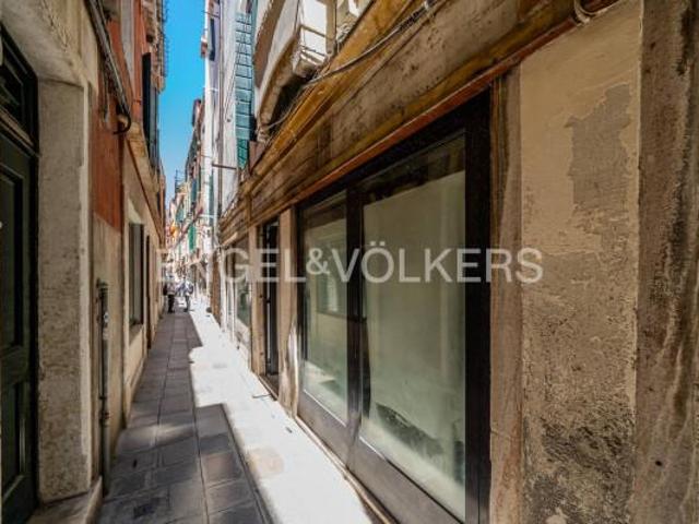 Negozio in vendita a Venezia