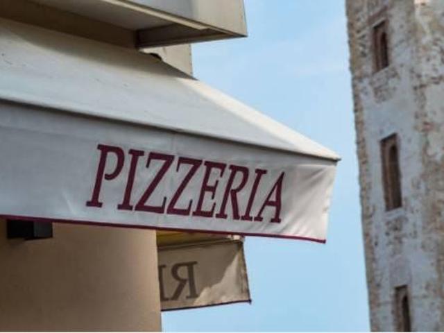 Locale commerciale in vendita a Venezia