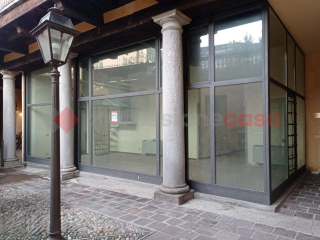 Negozio in vendita a Verbania