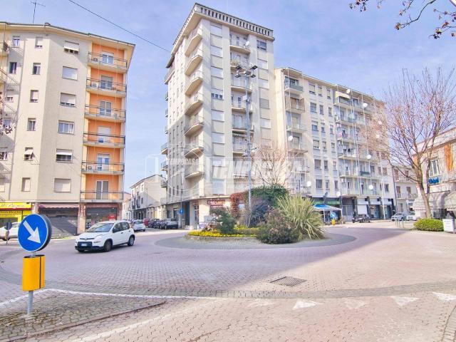 Negozio in vendita a Vercelli
