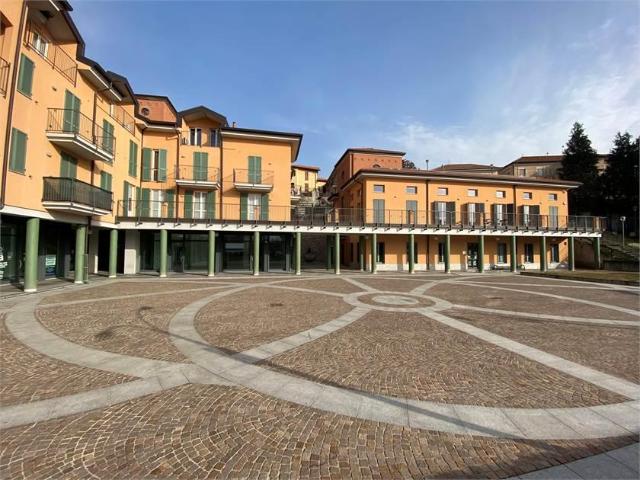 Negozio in vendita a Vergiate