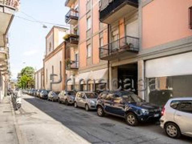 Negozio in vendita a Verona