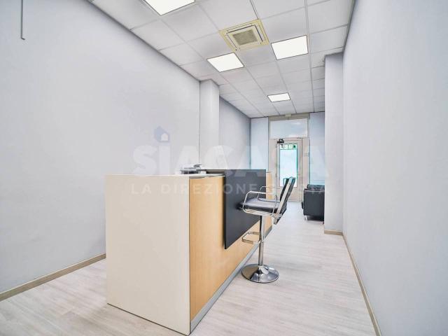 Negozio in vendita a Vimercate