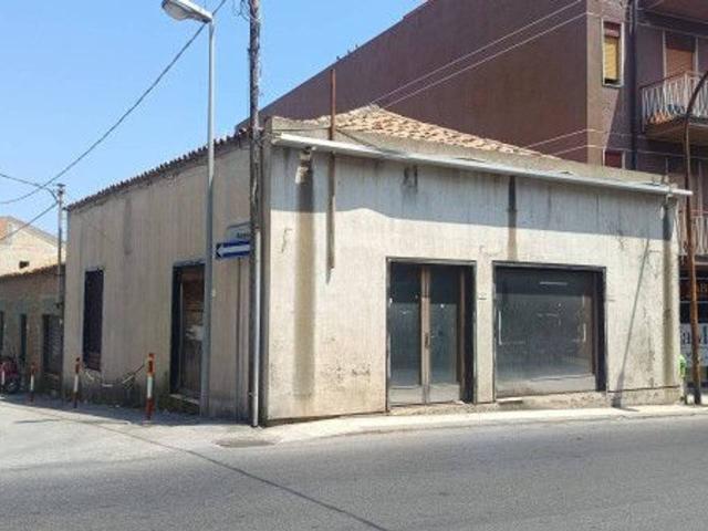 Negozio in vendita a Villafranca Tirrena